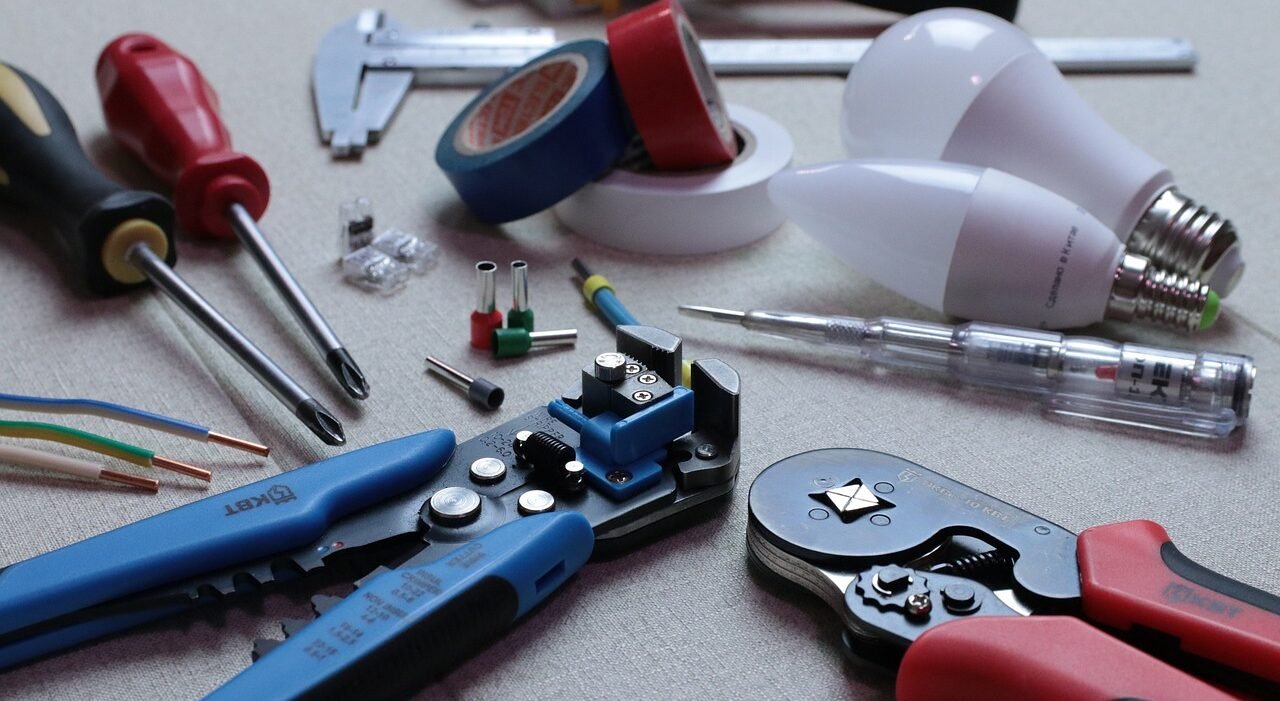 electrician, wiring, mounting, tool, tools, manual, repair, work, building, wire, screwdriver, electrician, electrician, electrician, electrician, electrician, tools, tools